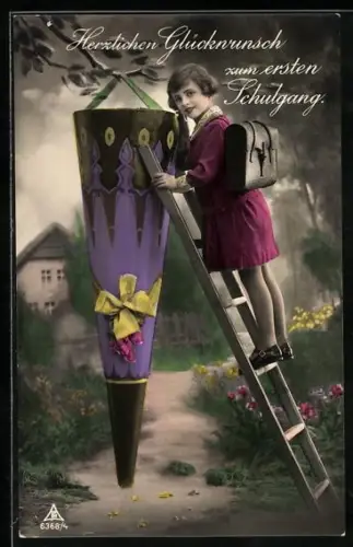 Foto-AK Photochemie Berlin Nr. 6368/4: Kind steht auf einer Leiter bei einer riesigen Schultüte