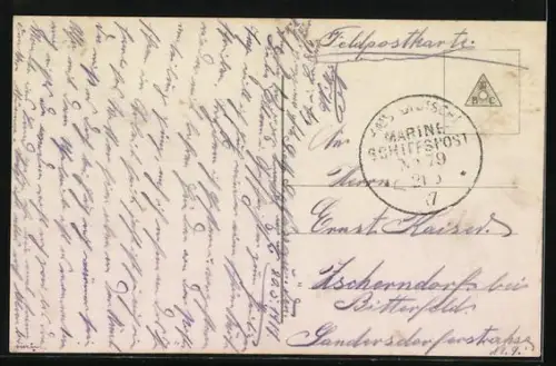 Künstler-AK Ein deutscher Kreuzer vernichtet einen engl. Minenleger, Kriegsschiff