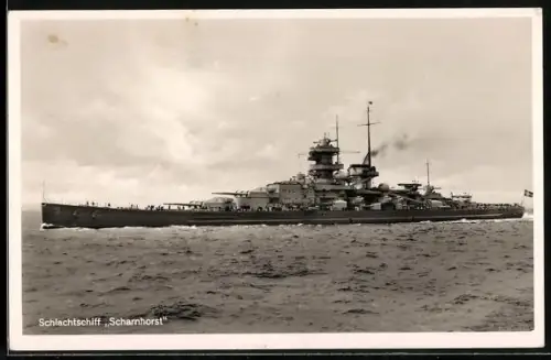 AK Schlachtschiff Scharnhorst auf hoher See