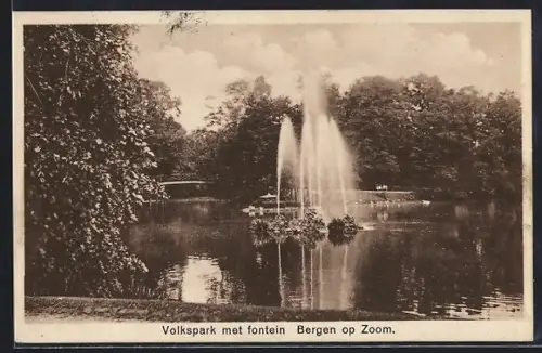 AK Bergen op Zoom, Volksberg met fontein