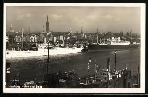 AK Hamburg, KDF-Schiff Der Deutsche und Passagierschiff St. Louis im Hafen