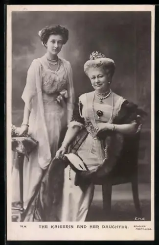 AK Kaiserin Auguste Victoria mit ihrer Tochter