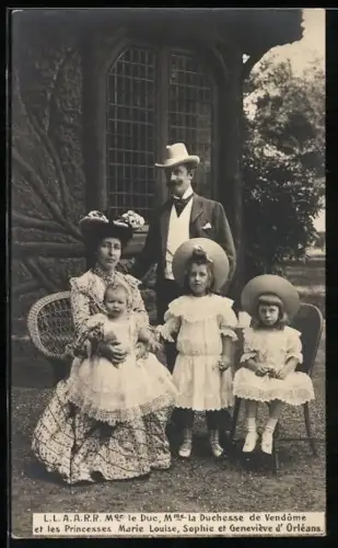 AK L. L. A. A. R. R. Mgr. le Duc, Mme. la Duchesse de Vendôme et les Princesses Marie Louise et Geneviève d`Orléans