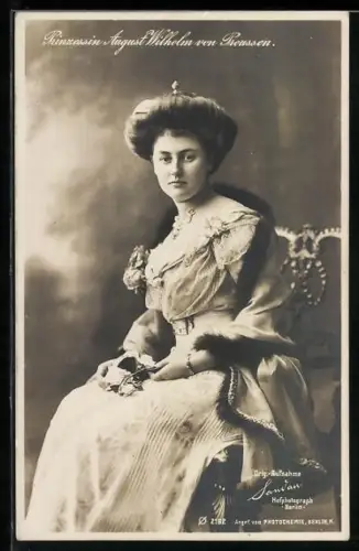 AK Portrait der bildschönen Prinzessin August Wilhelm