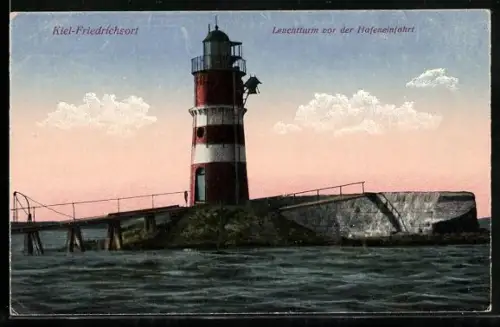 AK Kiel-Friedrichsort, Leuchtturm vor der Hafeneinfahrt