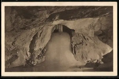 AK Werfen /Salzburg, Eisriesen-Unterwelt im Tennengebirge, Odinsaal, Glocke
