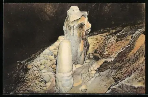 AK Macocha, Punkvahöhlen, Tropfsteinformen Vase und Zwerg