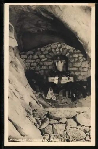 AK Eisriesenwelthöhle bei Werfen, Urnengrab von Alexander v. Mörk
