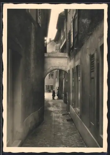 AK Rheinfelden, Schelmengässli mit Anwohnern