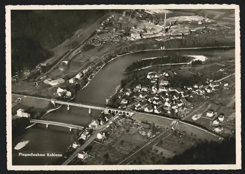 AK Koblenz, Fliegeraufnahme des Ortes mit Fluss