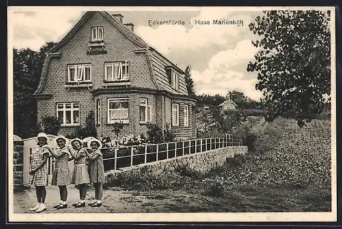 AK Eckernförde, Gasthof Marienhöh mit Gästen