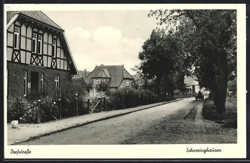 AK Schweringhausen, Dorfstrasse mit Fachwerkhaus