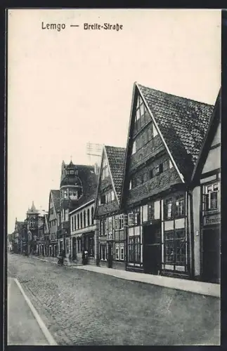 AK Lemgo, Breite-Strasse mit Wohnhäusern und Geschäften