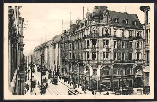 AK Berlin, Leipzigerstrasse, Strassenszene mit Strassenbahnen und Geschäftshäusern