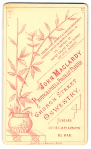 Fotografie John Maclarday, Oswestry, Anschrift des Fotografen nebst Blume