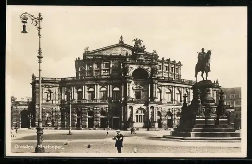 AK Dresden, Staatsoper mit König Johann-Denkmal