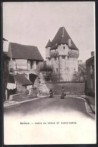 AK Nevers, Porte du Croux et avant-porte
