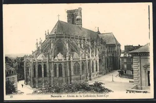 AK Nevers, Abside de la Cathédrale Saint-Cyr