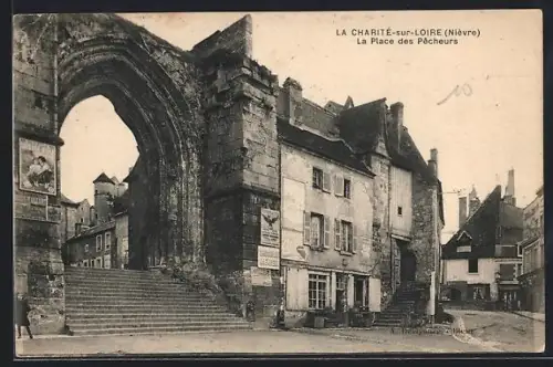 AK La Charité-sur-Loire, Nièvre, La Place des Pêcheurs