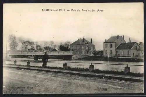 AK Cercy-la-Tour, Vue du Pont et de l`Aron
