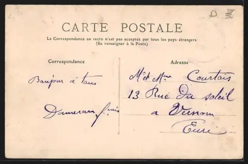 AK Bazoches-du-Morvan, Vue générale Ouest