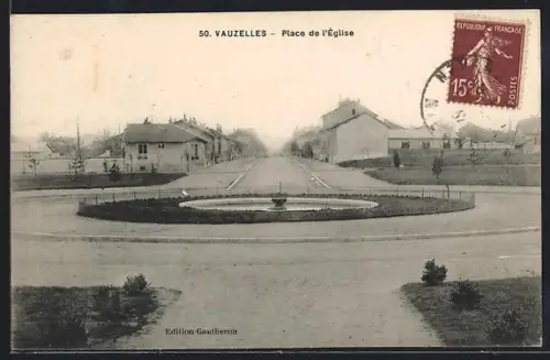 AK Vauzelles, Place de l`Église avec fontaine centrale
