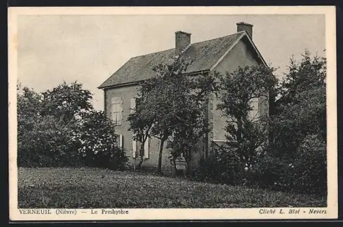 AK Verneuil /Nièvre, Le Presbytère