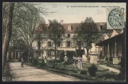 AK Saint-Hongre-les-Bains, Hôtel Vaux-Martin et jardin avec statue