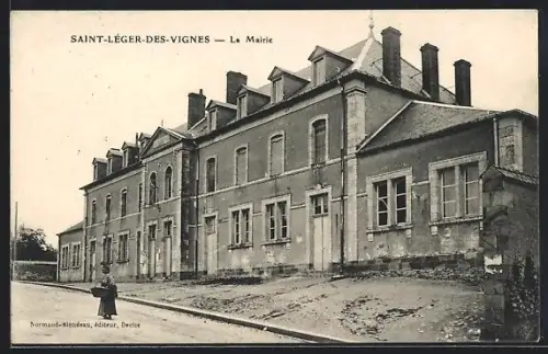 AK Saint-Léger-des-Vignes, La Mairie