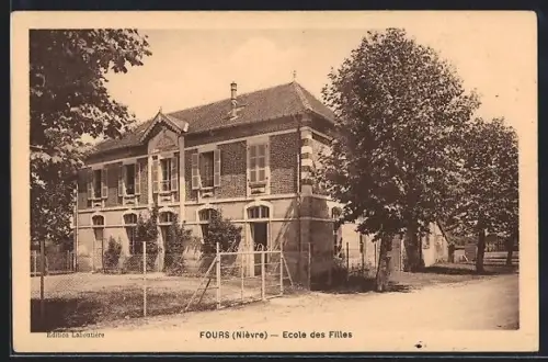 AK Fours /Nièvre, École des Filles