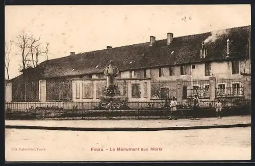 AK Fours, Le Monument aux Morts