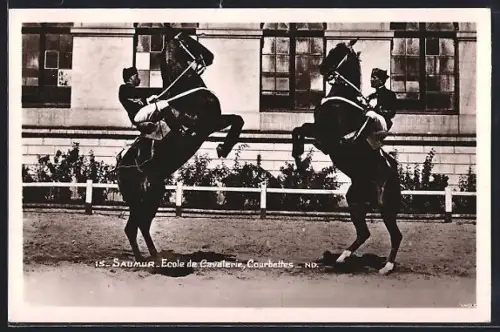 AK Saumur, Ecole de Cavalerie, Courbettes