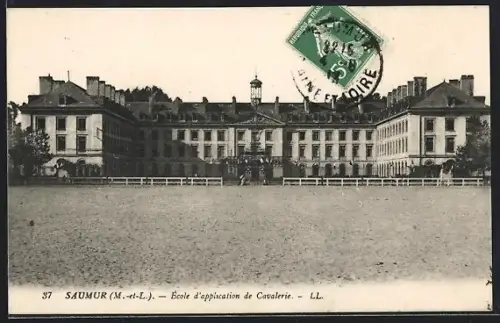 AK Saumur /M.-et-L., École d`application de Cavalerie