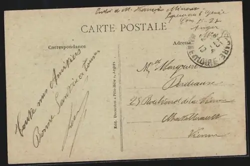 AK Angers, Vue générale et la Coiffe du pays