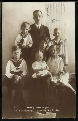 AK Herzog Ernst August von Braunschweig mit seiner Familie