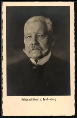AK Reichspräsident Paul von Hindenburg mit Schnauzbart