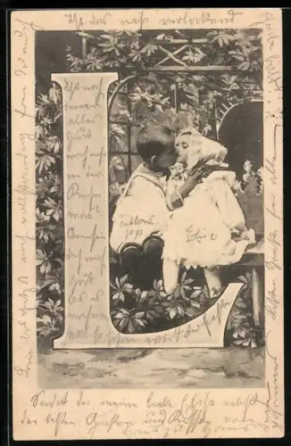 AK Junge im Matrosenanzug küsst Mädchen am Buchstaben L