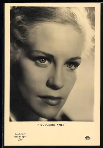 AK Musikerin Hildegard Knef mit blonden Haaren