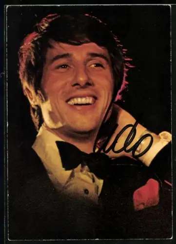 AK Musiker Udo Jürgens mit lächelndem Gesicht