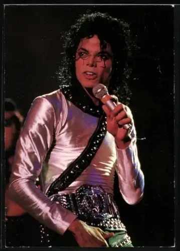 AK Musiker Michael Jackson mit Mikrophon
