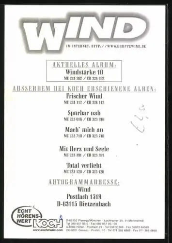 AK Musiker der Band Wind lächeln in die Kamera, Autogramme