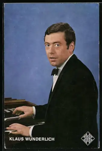 AK Musiker Klaus Wunderlich an der Orgel