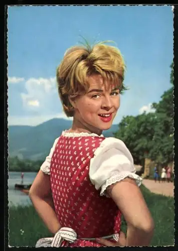 AK Portrait der Sängerin Conny
