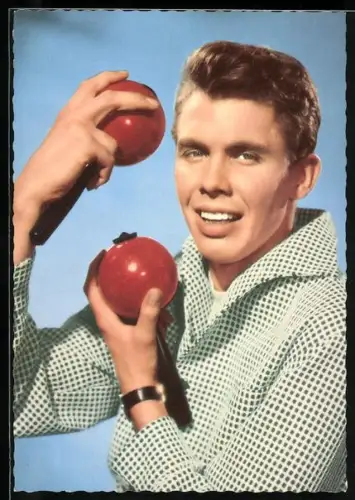 AK Peter Kraus mit zwei Rasseln