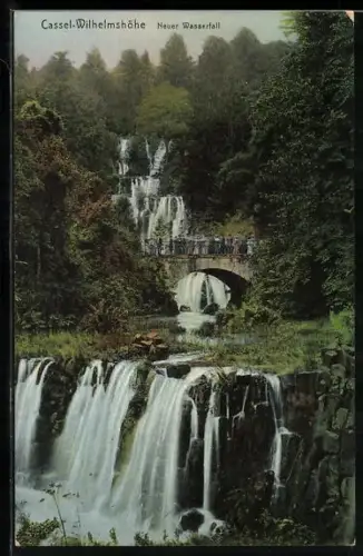 AK Cassel-Wilhelmshöhe, Neuer Wasserfall mit Brücke und Zuschauern