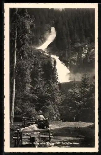 AK Unterer Krimmler Wasserfall, Ausflüglerin auf einer Bank