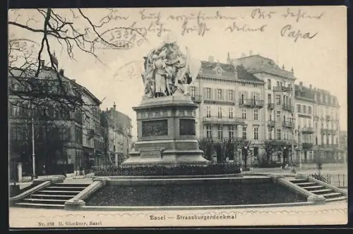 AK Basel, Strassburgerdenkmal mit Häuserpanorama