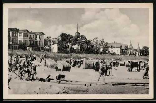 AK Zinnowitz, Strand mit Badegästen u. Erholungsheimen
