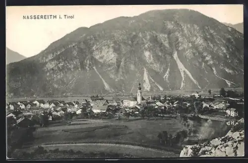 AK Nassereith i. T., Panorama mit Bergen