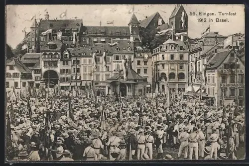 AK Basel, 56. Eidgen. Turnfest 1912, Turner auf dem Platz am Hotel zum Stadthof